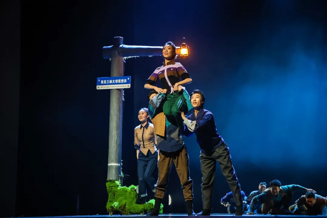 第二稿《峽之光》獲得第五屆湖北藝術(shù)節(jié)優(yōu)秀群眾文藝“十佳精品”作品 (2).jpg